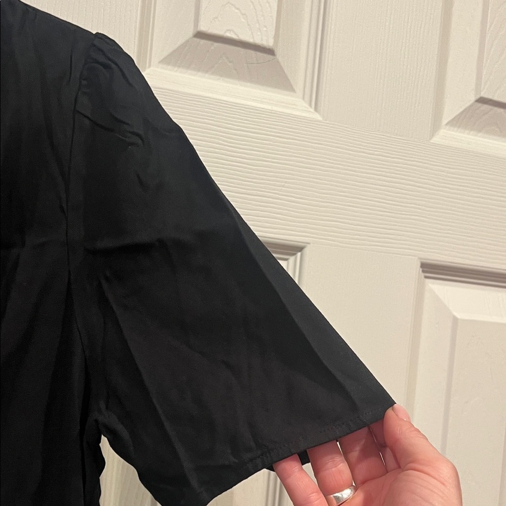 Old Navy Black Dress - Picture 7 of 12